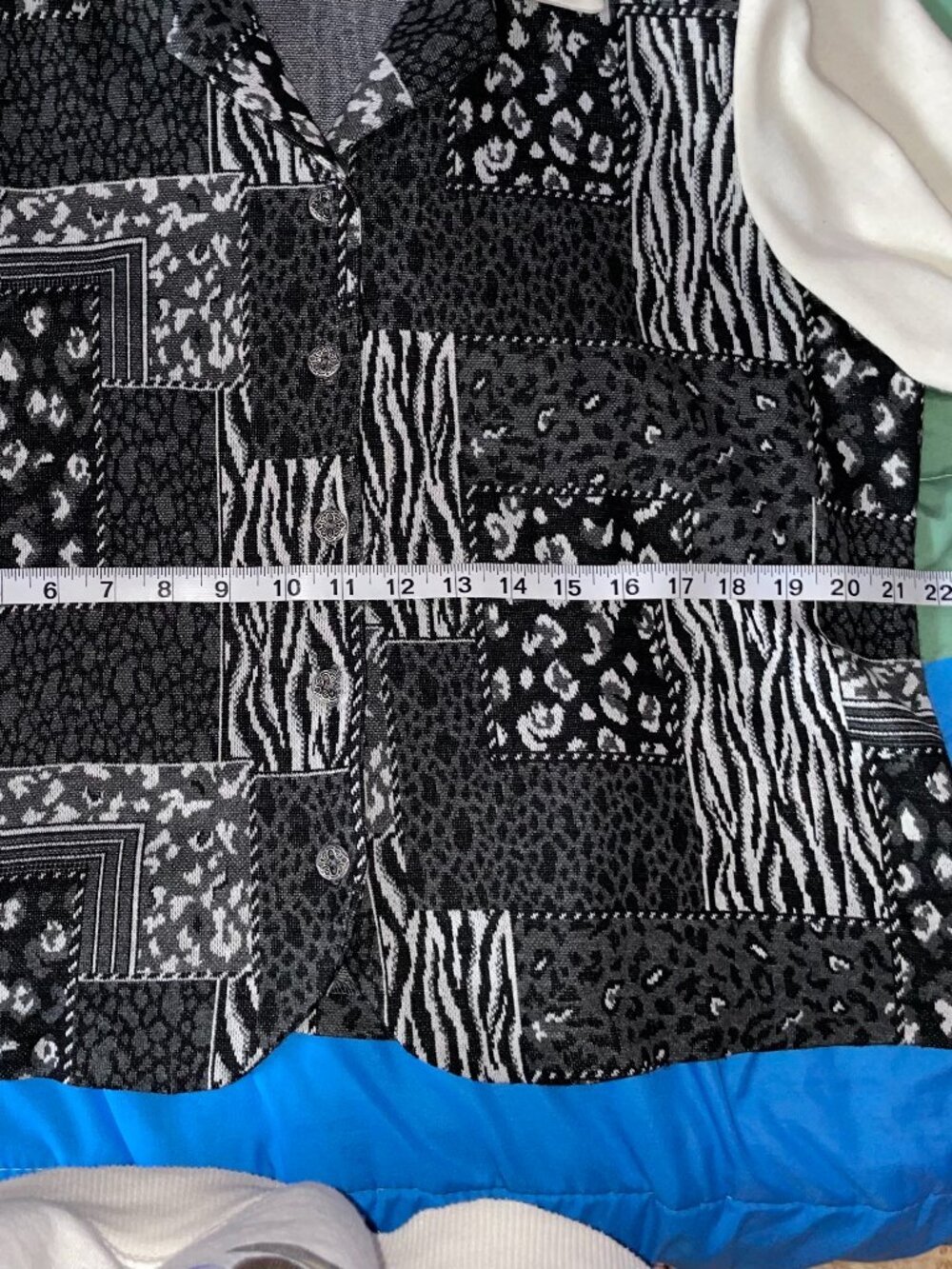 Alfred Dunner patterned button up - Picture 5 of 8